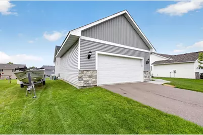 913 Moline Loop NW, Isanti, MN 55040 - Photo 4