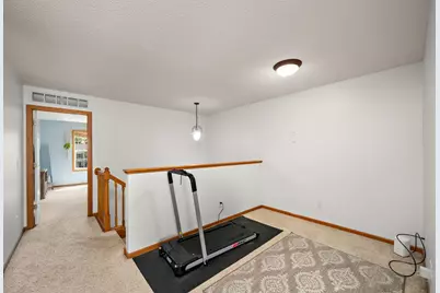 1072 Henslow Avenue N, Oakdale, MN 55128 - Photo 16