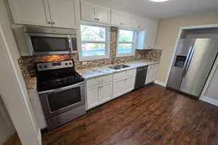 1020 Evergreen Ln N, Plymouth, MN 55441 - Photo 2