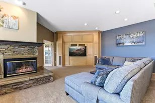 8148 Ithaca Ln N, Maple Grove, MN 55311 - Photo 20