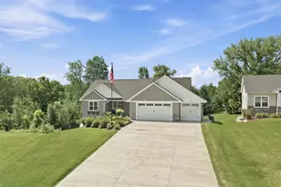 590 Northern Lights Dr, Prescott, WI 54021 - Photo 2