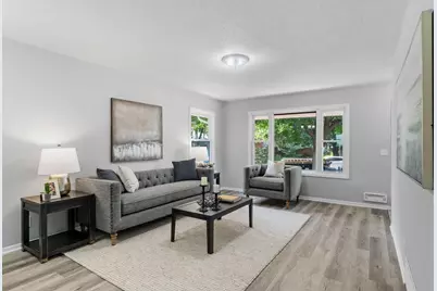 5132 Vincent Avenue N, Minneapolis, MN 55430 - Photo 2