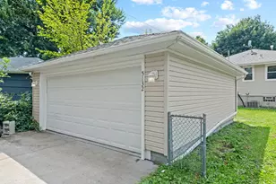 5132 Vincent Ave N, Minneapolis, MN 55430 - Photo 40