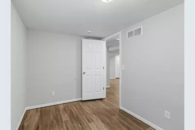 5132 Vincent Avenue N, Minneapolis, MN 55430 - Photo 28