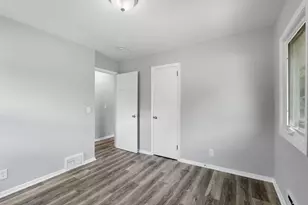 5132 Vincent Ave N, Minneapolis, MN 55430 - Photo 20