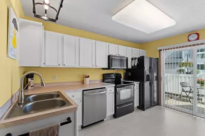 2754 Wagon Wheel Trail, Chaska, MN 55318 - Photo 14