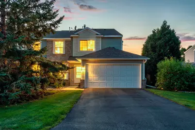 2754 Wagon Wheel Trail, Chaska, MN 55318 - Photo 2