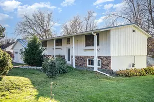 813 N Hamilton St, Saint Croix Falls, WI 54024 - Photo 6