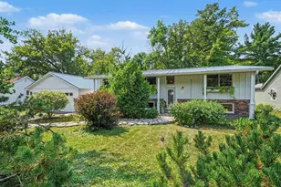 813 N Hamilton St, Saint Croix Falls, WI 54024 - Photo 2