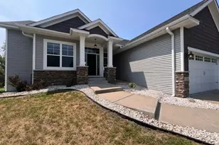 22508 Zion Pkwy NW, Bethel, MN 55005 - Photo 1