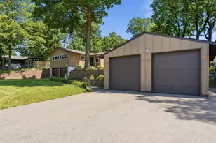 175 Tonka Bay Rd, Excelsior, MN 55331 - Photo 24