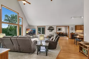 135 Airport Rd, Hutchinson, MN 55350 - Photo 8