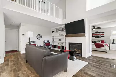 1518 Hunter Hill Road, Hudson, WI 54016 - Photo 4