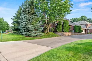 1518 Hunter Hill Rd, Hudson, WI 54016 - Photo 2