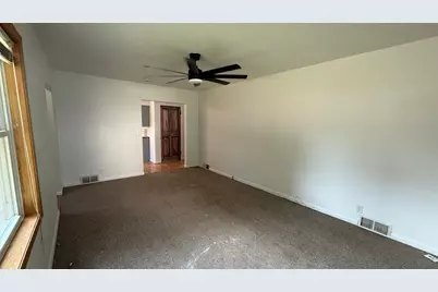 318 5th Avenue NE, Clara City, MN 56222 - Photo 8
