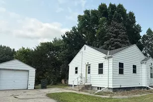 318 5th Ave NE, Clara City, MN 56222 - Photo 2