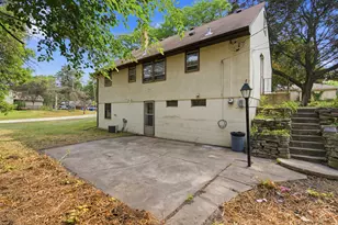 1521 Arkwright St N, Saint Paul, MN 55130 - Photo 36