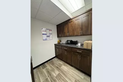 2850 Cutters Grove Avenue #Suite 207, Anoka, MN 55303 - Photo 14