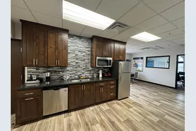2850 Cutters Grove Avenue #Suite 207, Anoka, MN 55303 - Photo 28