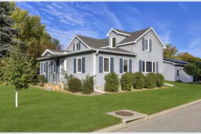 724 Washington Avenue, Wabasha, MN 55981 - Photo 2