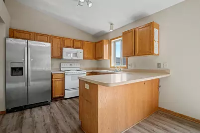 2215 Hulett Avenue, Faribault, MN 55021 - Photo 8