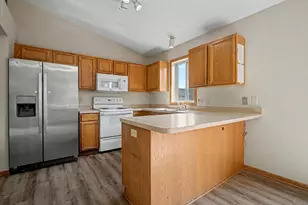 2215 Hulett Ave, Faribault, MN 55021 - Photo 8