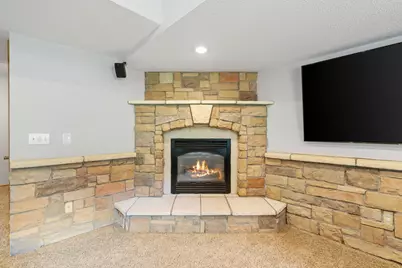2213 Emerald Lane, Saint Paul, MN 55119 - Photo 40