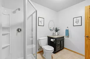2213 Emerald Ln, Saint Paul, MN 55119 - Photo 44