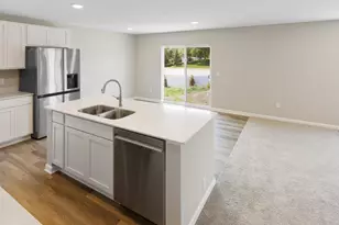 25860 Emerson Ct, Wyoming, MN 55092 - Photo 12