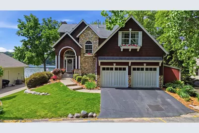 9247 Lake Riley Boulevard, Chanhassen, MN 55317 - Photo 2