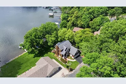 9247 Lake Riley Boulevard, Chanhassen, MN 55317 - Photo 4