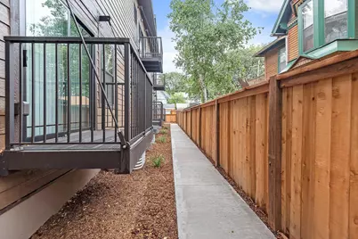 2413 1st Avenue S, Minneapolis, MN 55404 - Photo 10