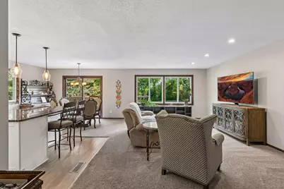 18208 Ginavale Lane, Eden Prairie, MN 55346 - Photo 4