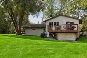 18208 Ginavale Ln, Eden Prairie, MN 55346 - Photo 36