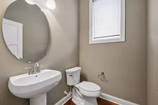 8728 Lake Riley Dr, Chanhassen, MN 55317 - Photo 32