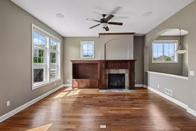 8728 Lake Riley Drive, Chanhassen, MN 55317 - Photo 12