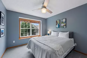 11025 Oak Grv Cir, Woodbury, MN 55129 - Photo 10
