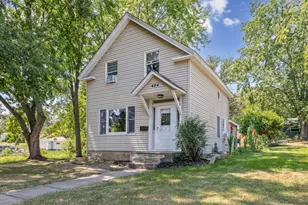 404 5th St N, Bayport, MN 55003 - Photo 1