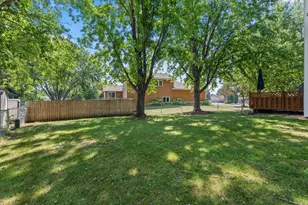 1805 Ruby Cir, Shakopee, MN 55379 - Photo 48