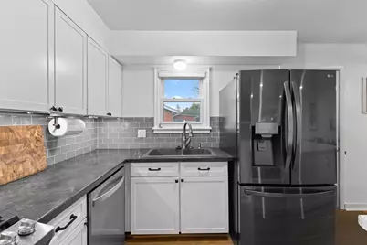784 Creek Avenue, Mendota Heights, MN 55120 - Photo 18