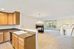 899 Ledgestone Dr, Mahtomedi, MN 55115 - Photo 12