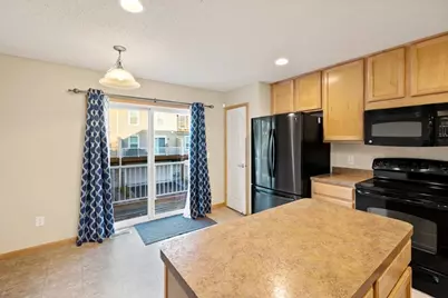 899 Ledgestone Drive, Mahtomedi, MN 55115 - Photo 10