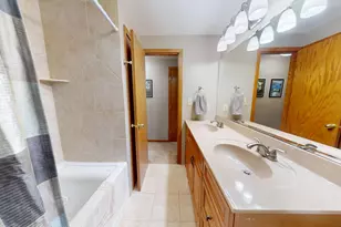 826 Minnie Maddern St, Albert Lea, MN 56007 - Photo 24