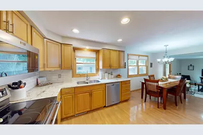 826 Minnie Maddern Street, Albert Lea, MN 56007 - Photo 8