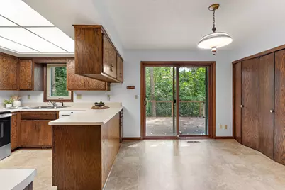 2101 Sheridan Hills Road, Minnetonka, MN 55391 - Photo 16