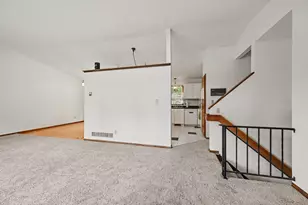 1880 Richal Dr, Woodbury, MN 55125 - Photo 4