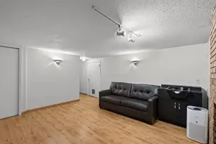 10704 Prescott Ct, Burnsville, MN 55337 - Photo 44