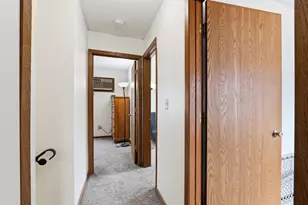 906 Galtier St, Saint Paul, MN 55117 - Photo 18