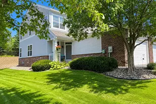 18060 Kindred Ct, Lakeville, MN 55044 - Photo 2