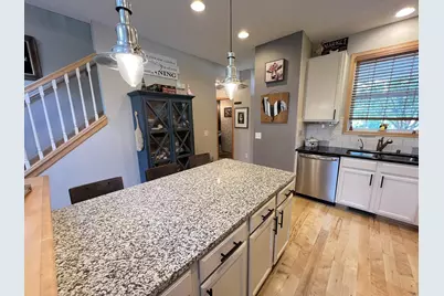 18060 Kindred Court, Lakeville, MN 55044 - Photo 4